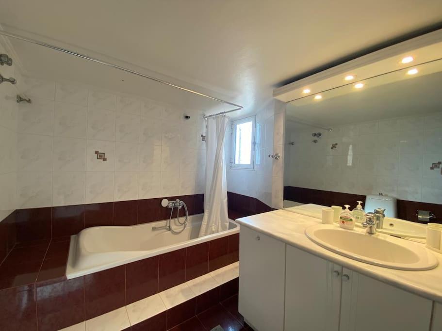 2-Bedroom Apartment In Athina Афины Экстерьер фото